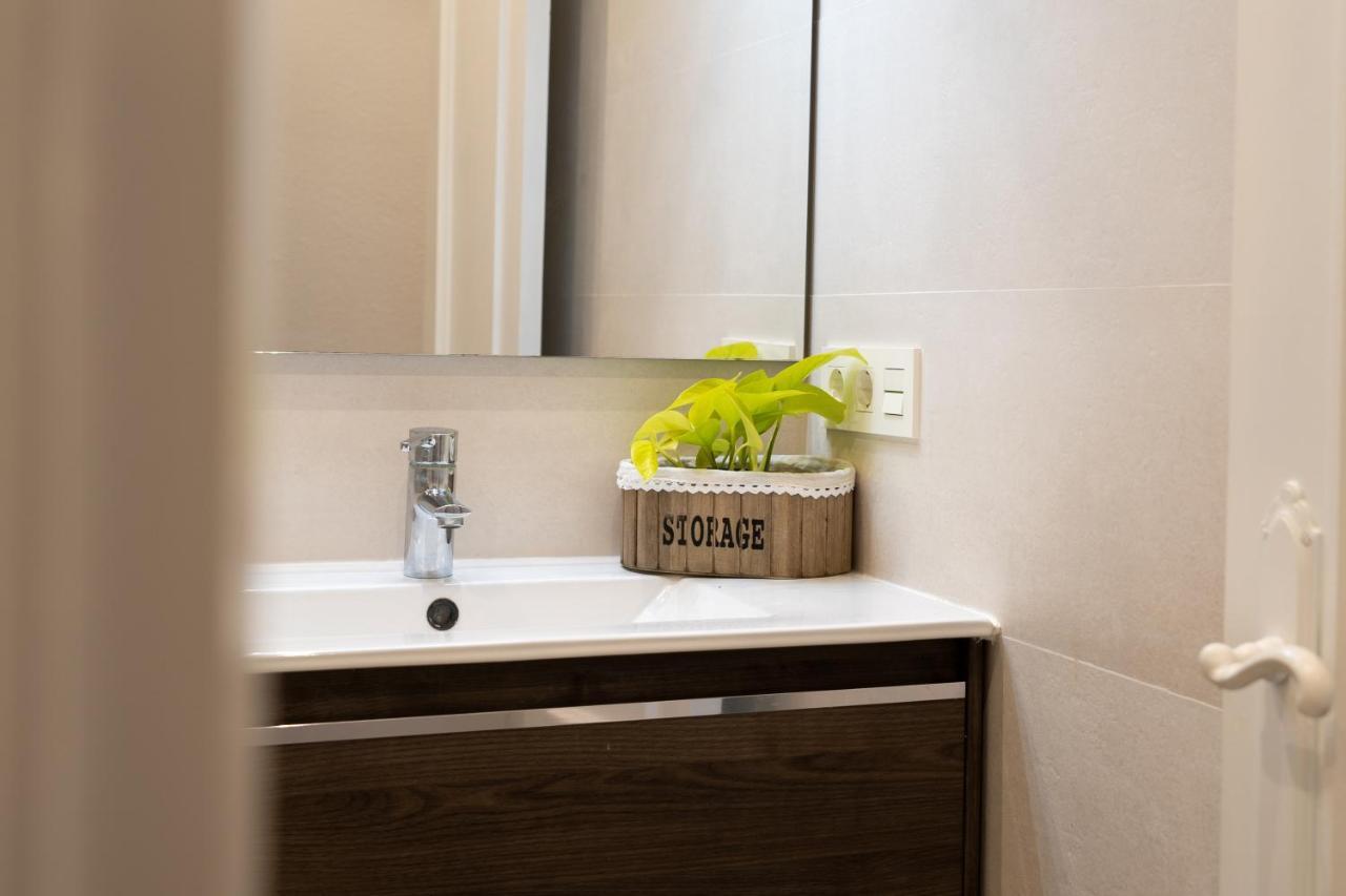 Mendilauta Apartment ซาเราทซ์ ภายนอก รูปภาพ